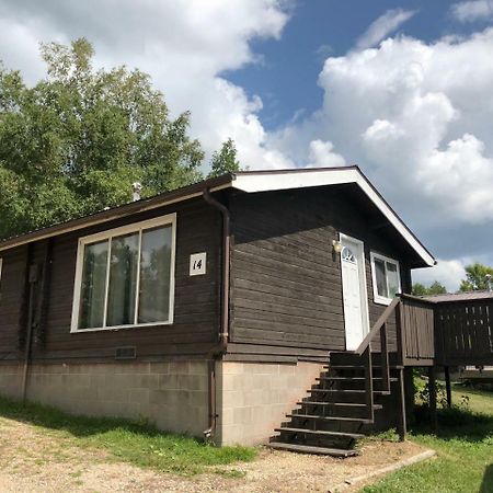 Kenosee Park Kenosee Inn & Cabins المظهر الخارجي الصورة